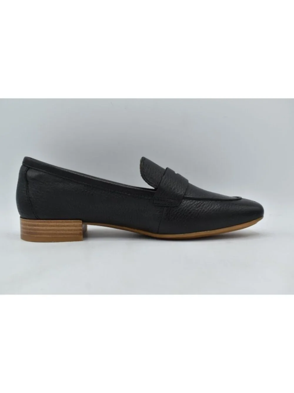 Sofft Womens Size 8 Elinor Moc Toe Black Leather‎ Slip On Shoes Penny Loafers